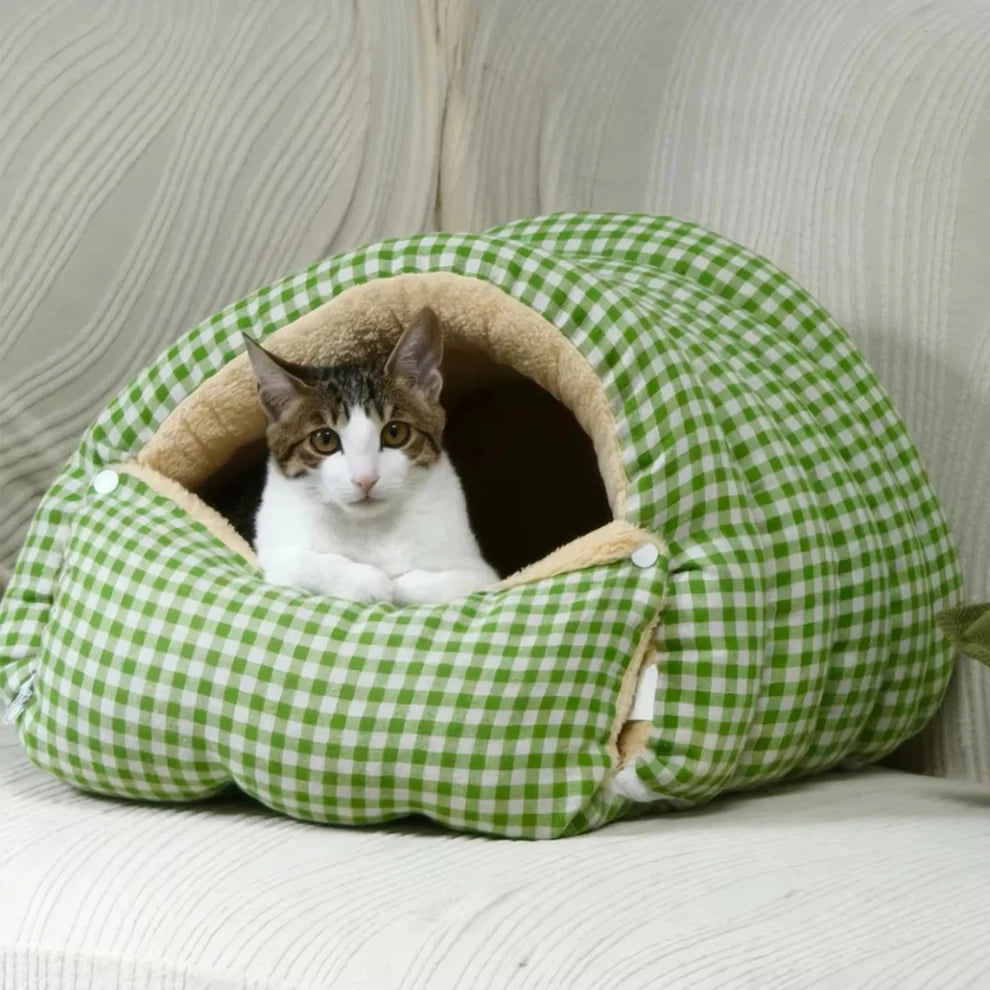 Luxury Enclosed Pet Bed – Cosy Cat Cave & Dog Igloo Sanctuary