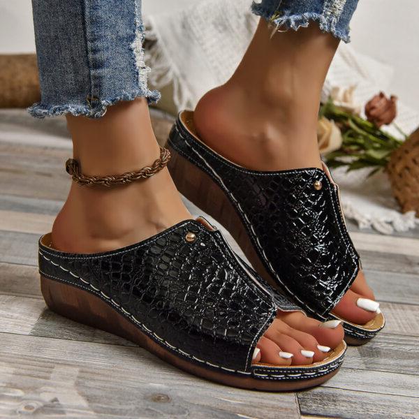 Women's Sandals With Arch Support And Chic Style