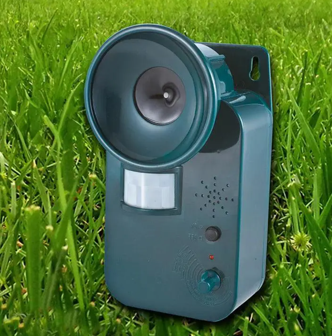 Outdoor Ultrasonic Animal Repeller 5000 Sq Ft Cordless 9V DC Safely Repels