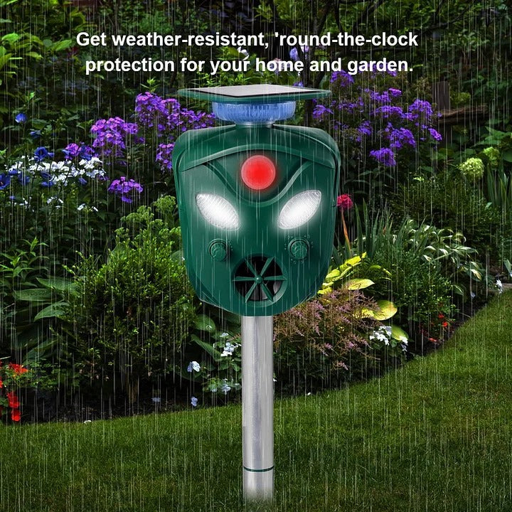 Ultrasonic Animal Repeller Solar-Powered With 360° Coverage For Yard
