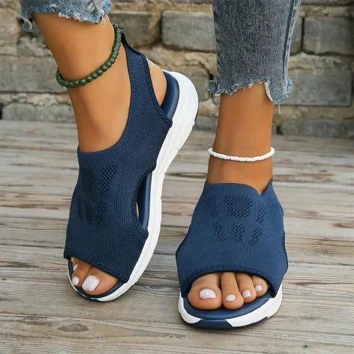 Women's Sport Sandals With Supportive Arch Cushioning And Adjustable Straps