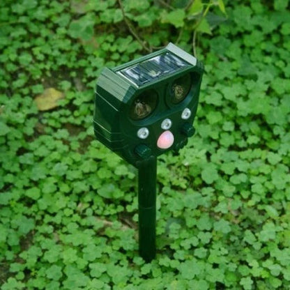 Snake Repeller Solar Ultrasonic Outdoor Electronic Garden And Yard Deterrent