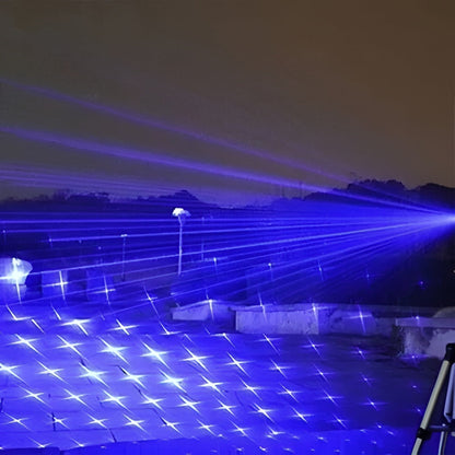 Tactical Flashlight With Integrated Green Laser Sight And Zoomable Beam